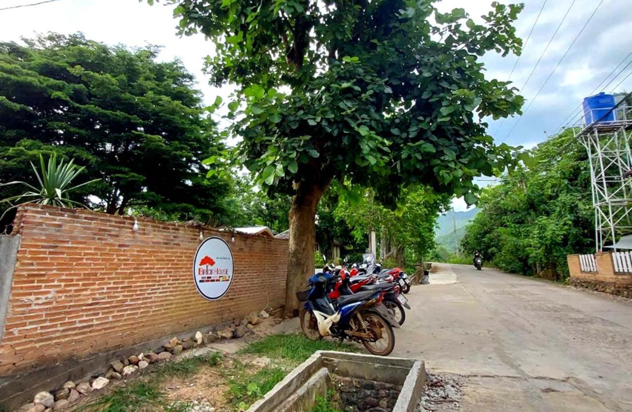 Brick House Hostel Pai Buitenkant foto