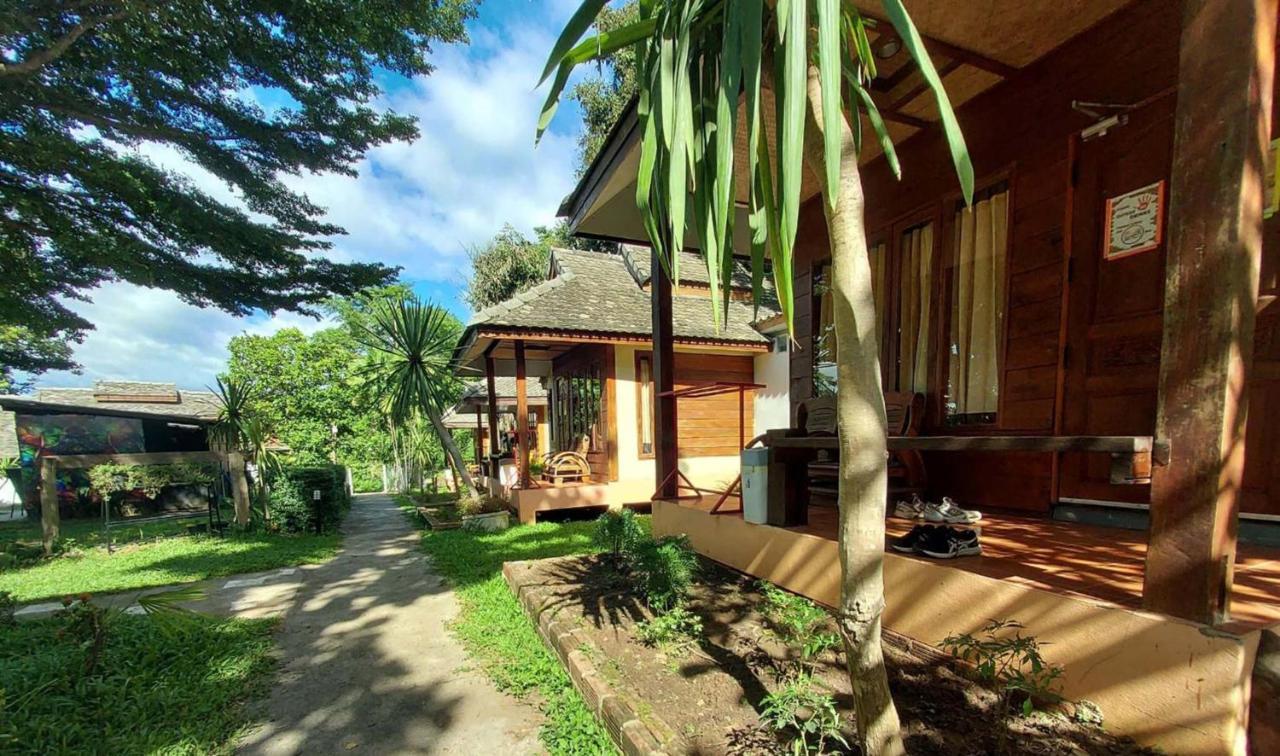 Brick House Hostel Pai Buitenkant foto
