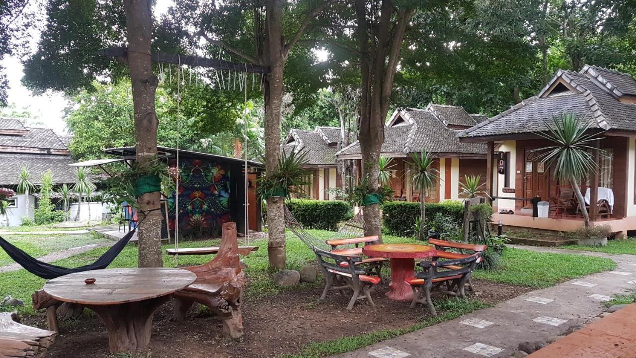 Brick House Hostel Pai Buitenkant foto