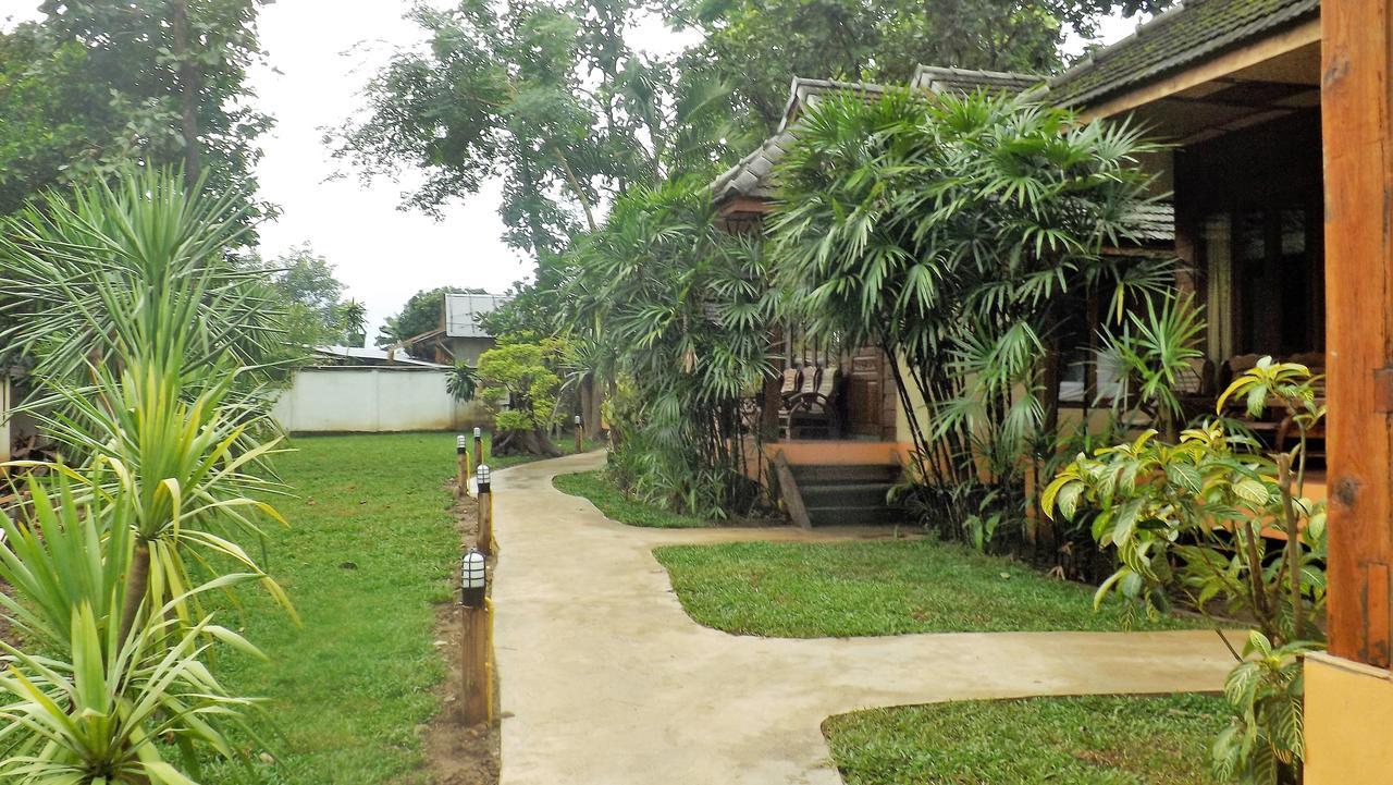 Brick House Hostel Pai Buitenkant foto